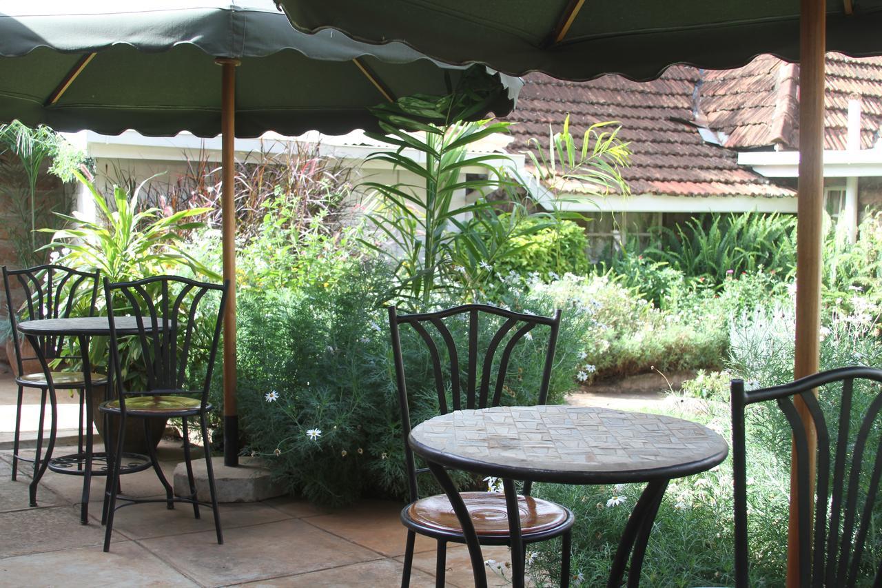 Amani Gardens Inn Найроби Экстерьер фото