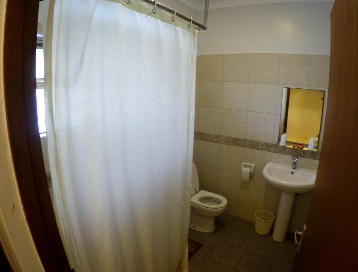 Amani Gardens Inn Найроби Экстерьер фото